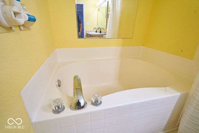8312 Lake Tree Lane, Indianapolis, IN 46217