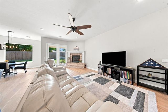 10608 NW Emily Circle, Oklahoma City, OK 73120