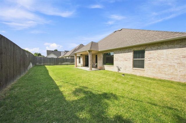 10608 NW Emily Circle, Oklahoma City, OK 73120