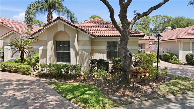 4068 LYNDHURST COURT, Sarasota, FL 34235