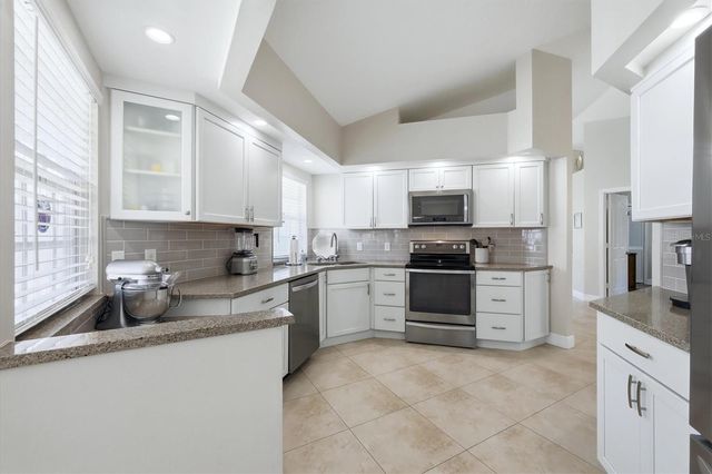 4068 LYNDHURST COURT, Sarasota, FL 34235