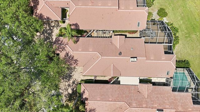 4068 LYNDHURST COURT, Sarasota, FL 34235