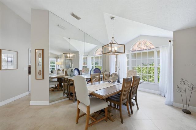 4068 LYNDHURST COURT, Sarasota, FL 34235