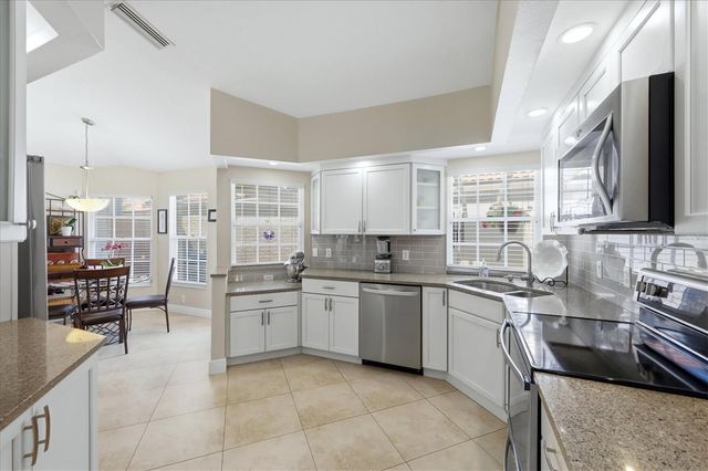 4068 LYNDHURST COURT, Sarasota, FL 34235