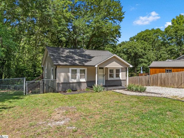 106 Delaware Street, Chesnee, SC 29323