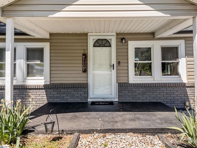 106 Delaware Street, Chesnee, SC 29323