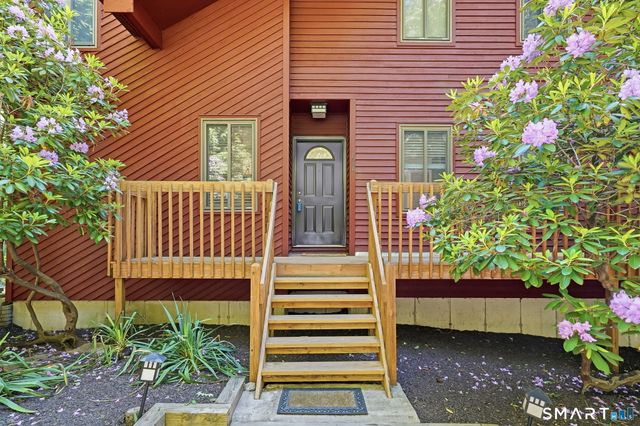 136 Hoyts Hill, Bethel, CT 06801