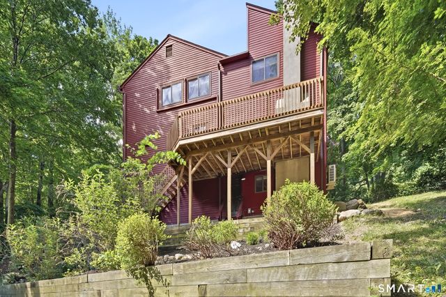 136 Hoyts Hill, Bethel, CT 06801