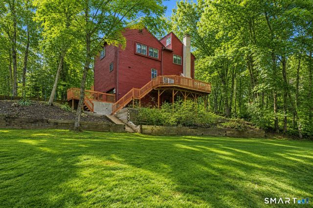 136 Hoyts Hill, Bethel, CT 06801