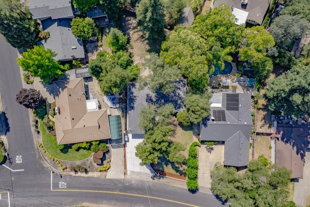 8420 Lakeland Dr, Granite Bay, CA 95746