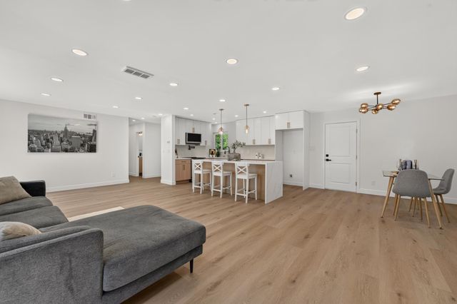 8420 Lakeland Dr, Granite Bay, CA 95746