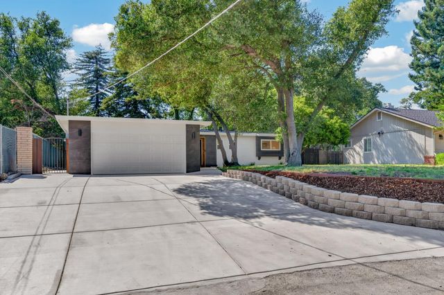 8420 Lakeland Dr, Granite Bay, CA 95746