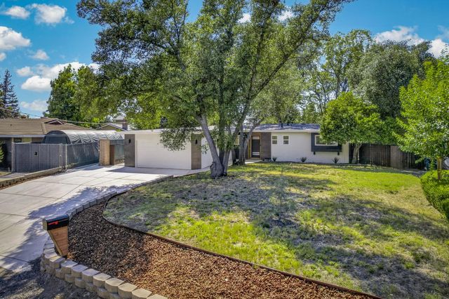 8420 Lakeland Dr, Granite Bay, CA 95746
