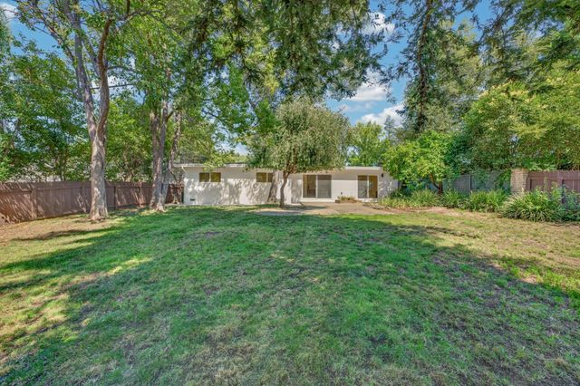 8420 Lakeland Dr, Granite Bay, CA 95746
