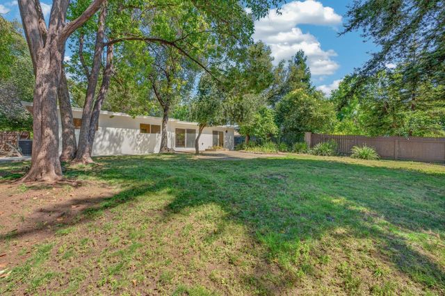 8420 Lakeland Dr, Granite Bay, CA 95746