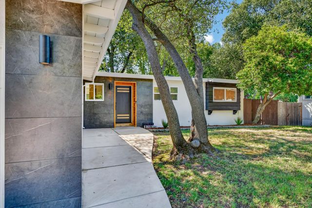 8420 Lakeland Dr, Granite Bay, CA 95746