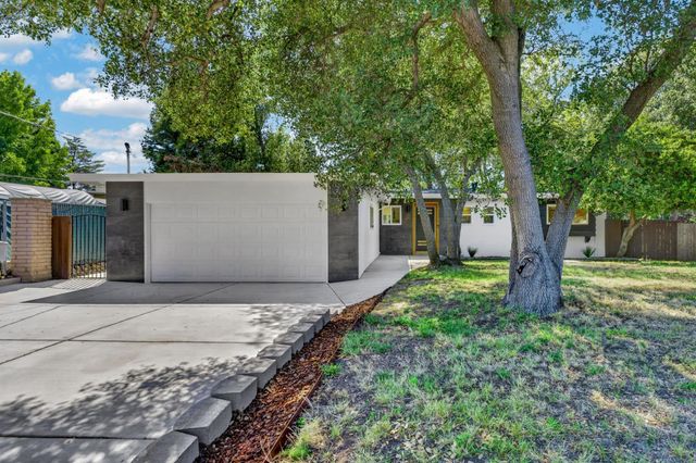 8420 Lakeland Dr, Granite Bay, CA 95746