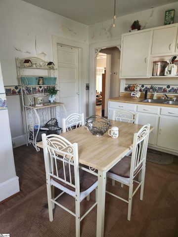 11 Hedgepath Street, Liberty, SC 29687