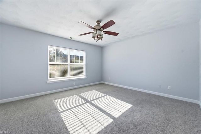 24 Rockingham DR, Hampton, VA 23669