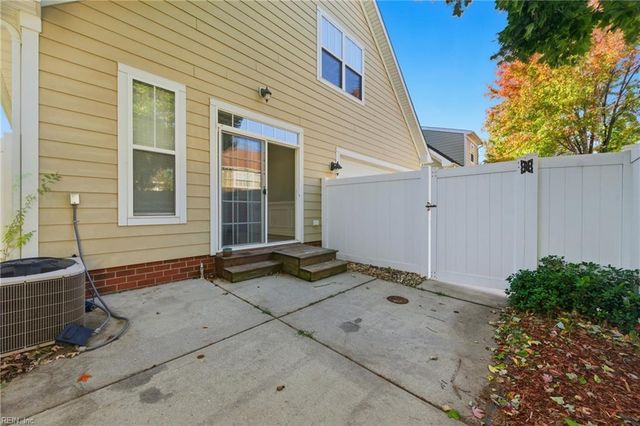 24 Rockingham DR, Hampton, VA 23669