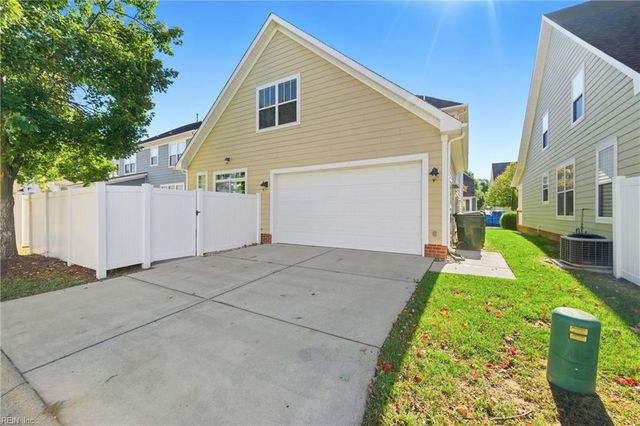 24 Rockingham DR, Hampton, VA 23669