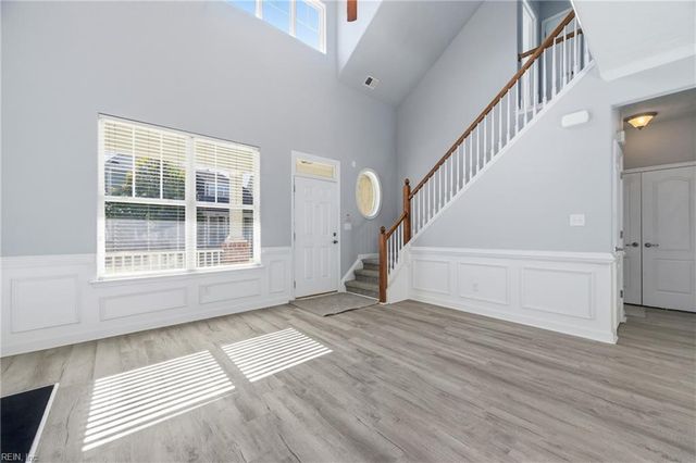 24 Rockingham DR, Hampton, VA 23669