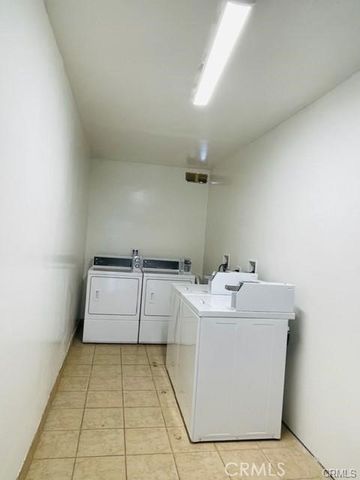 1001 W La Palma Avenue 4, Anaheim, CA 92801