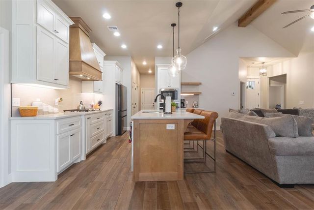 512 Tralee Lane, Yukon, OK 73099