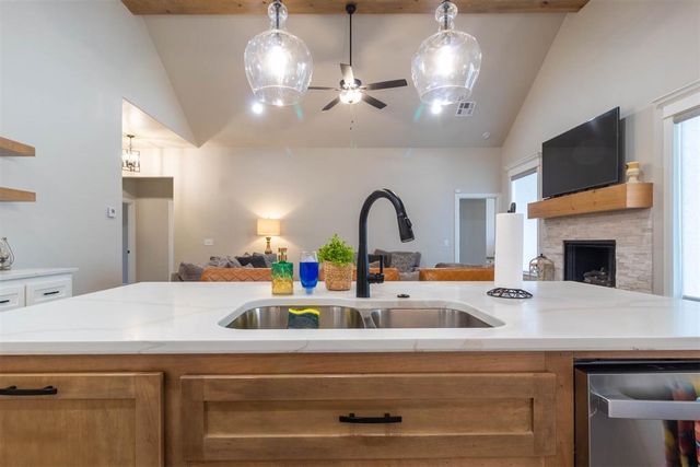 512 Tralee Lane, Yukon, OK 73099