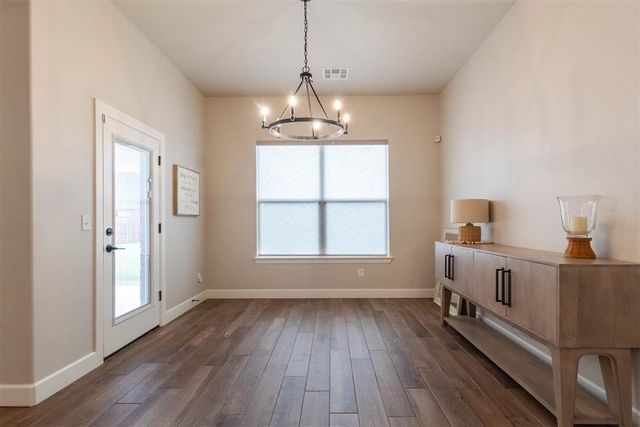 512 Tralee Lane, Yukon, OK 73099