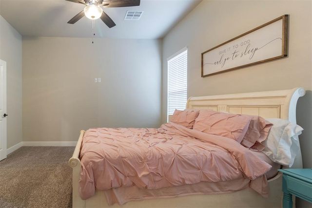 512 Tralee Lane, Yukon, OK 73099