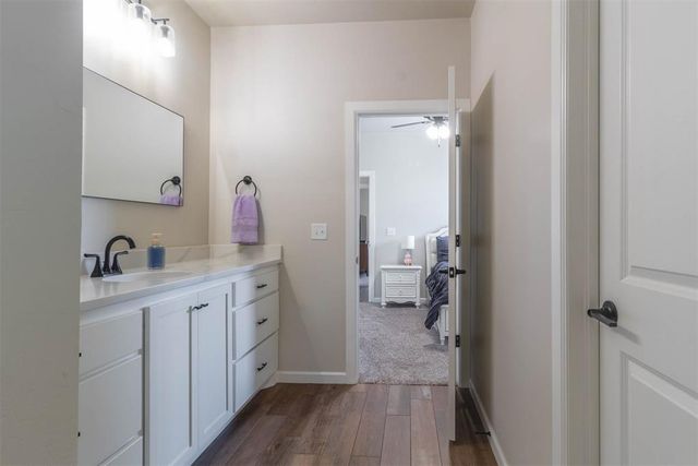 512 Tralee Lane, Yukon, OK 73099