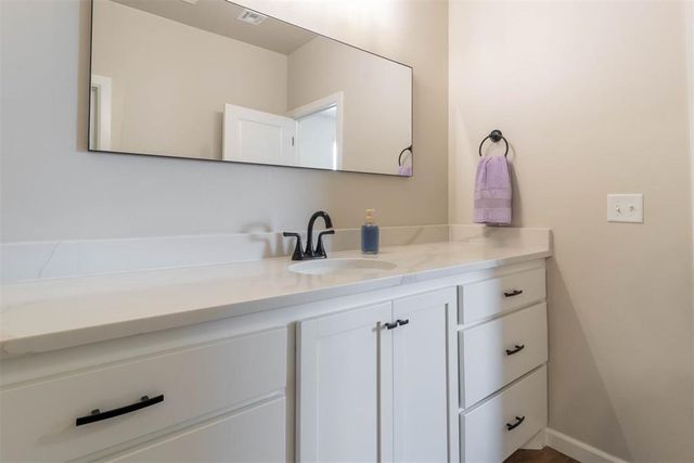 512 Tralee Lane, Yukon, OK 73099