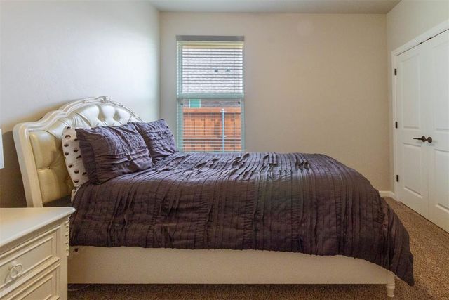 512 Tralee Lane, Yukon, OK 73099