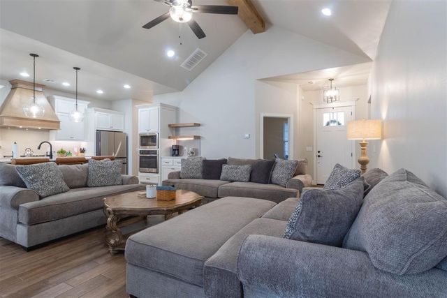 512 Tralee Lane, Yukon, OK 73099