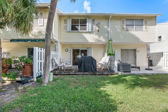 2871 NE 15th Street, Pompano Beach, FL 33062
