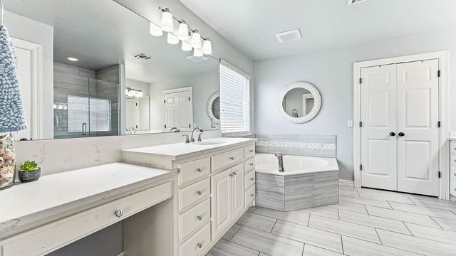 9 Bluestem Lane, Bentonville, AR 72712