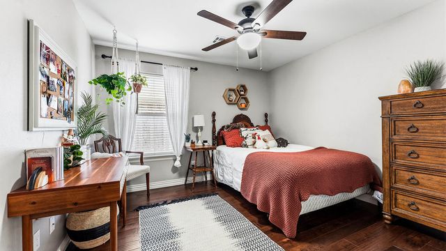 9 Bluestem Lane, Bentonville, AR 72712