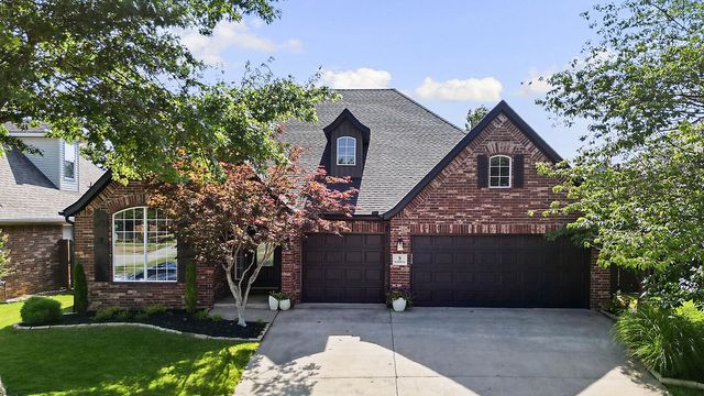 9 Bluestem Lane, Bentonville, AR 72712