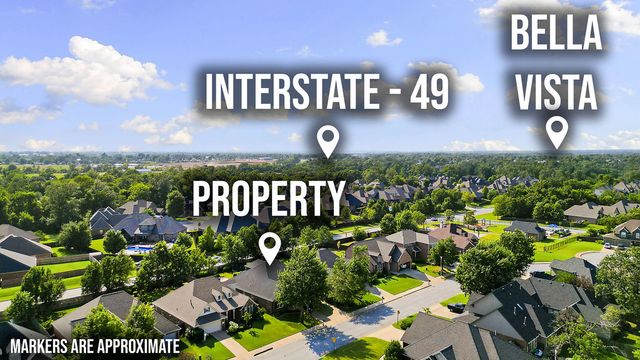 9 Bluestem Lane, Bentonville, AR 72712