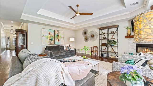 9 Bluestem Lane, Bentonville, AR 72712
