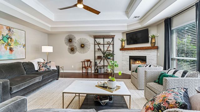 9 Bluestem Lane, Bentonville, AR 72712