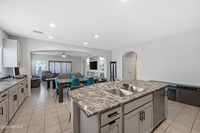 6686 W PLEASANT OAK Court, Florence, AZ 85132