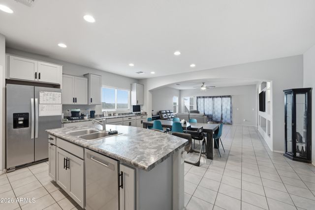 6686 W PLEASANT OAK Court, Florence, AZ 85132