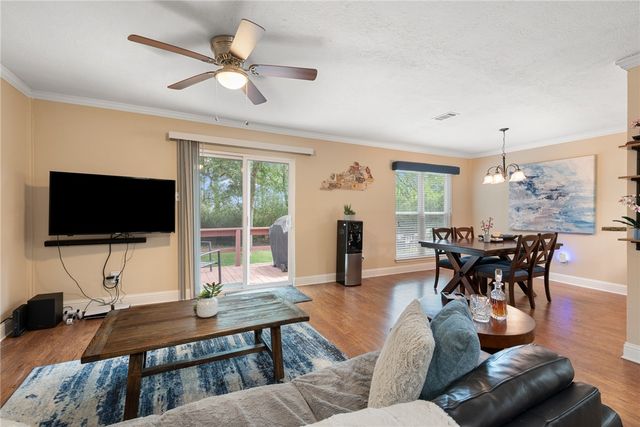2837 Oakside Drive, Bryan, TX 77802