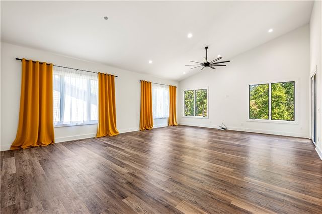 66 Glyndebourne Drive, Bella Vista, AR 72714