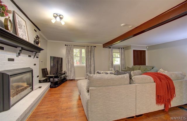 86 Sweetwood Drive North, Amherst, NY 14228