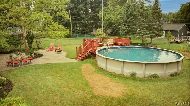 86 Sweetwood Drive North, Amherst, NY 14228