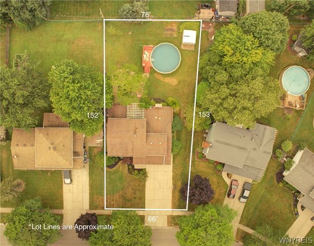 86 Sweetwood Drive North, Amherst, NY 14228