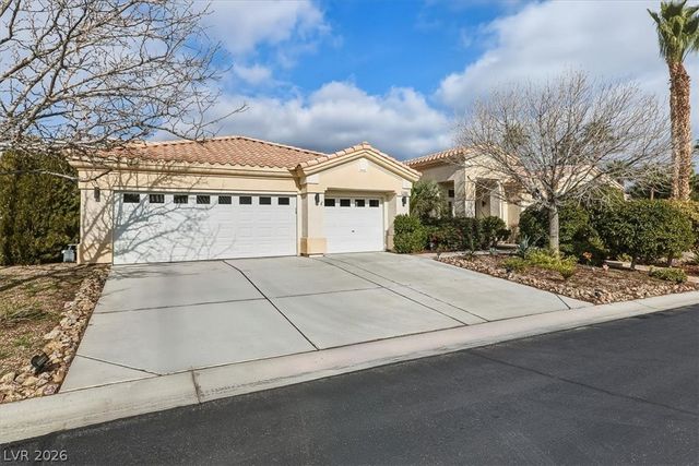 7400 Bisonwood Avenue, Las Vegas, NV 89131
